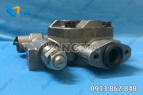 Bơm khiển cho máy PC150-3PC150-5 - 708-25-01084