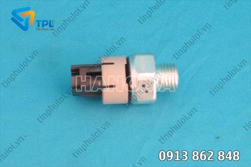 Cảm biến áp suất nhớt động cơ máy xúc Kobelco SK200-8 - VH83530E0220